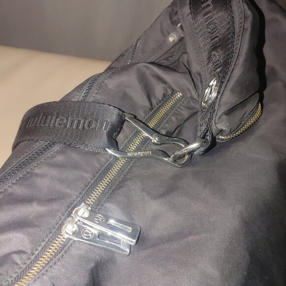 Lululemon Athletica Black Neon Yellow Large Gym Go Bag Adjustable Strap Pockets - Picture 9 of 12